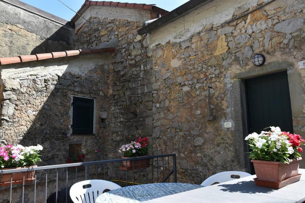 Vila Casa Nel Borgo Antico Quaratica Exteriér fotografie