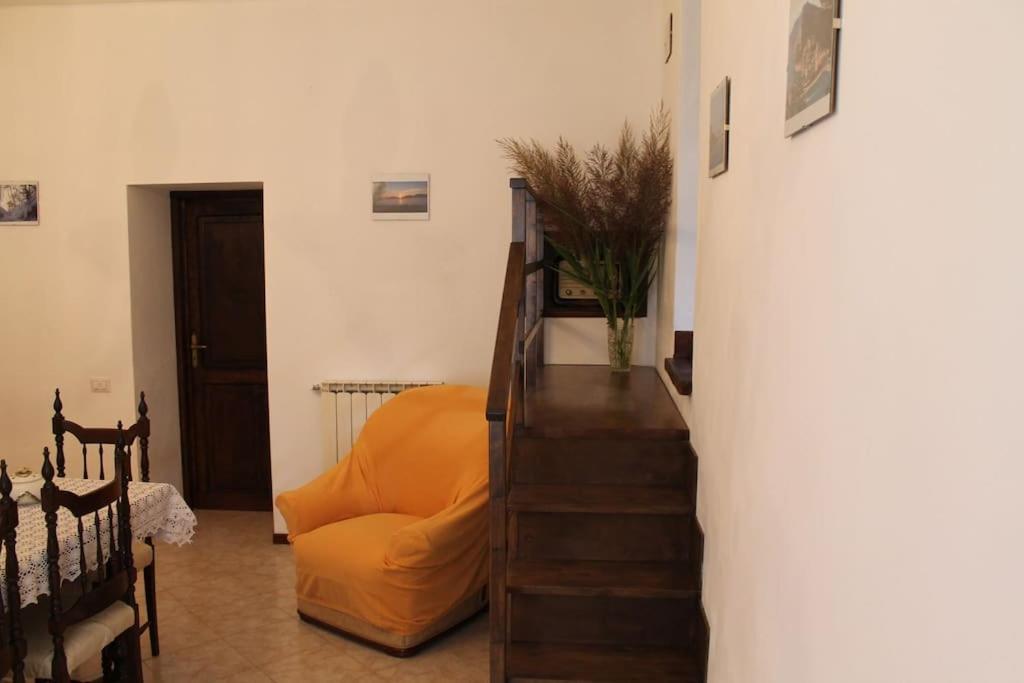 Vila Casa Nel Borgo Antico Quaratica Exteriér fotografie
